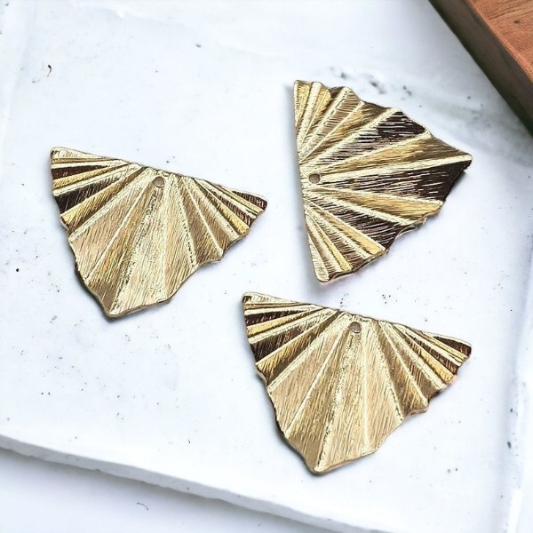 Triangle Art Deco Gold Brushed Brass Charms, 10 Pieces, Charm #96